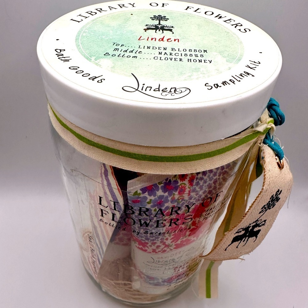 Library Of Flowers- Linden Bath Goods Sample Gift Set - Picture 3 of 5